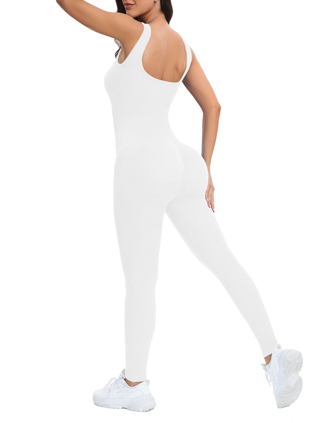 Geribde shapewear-jumpsuit met vierkante hals en ingebouwde bh | Pinky Posh Boutique